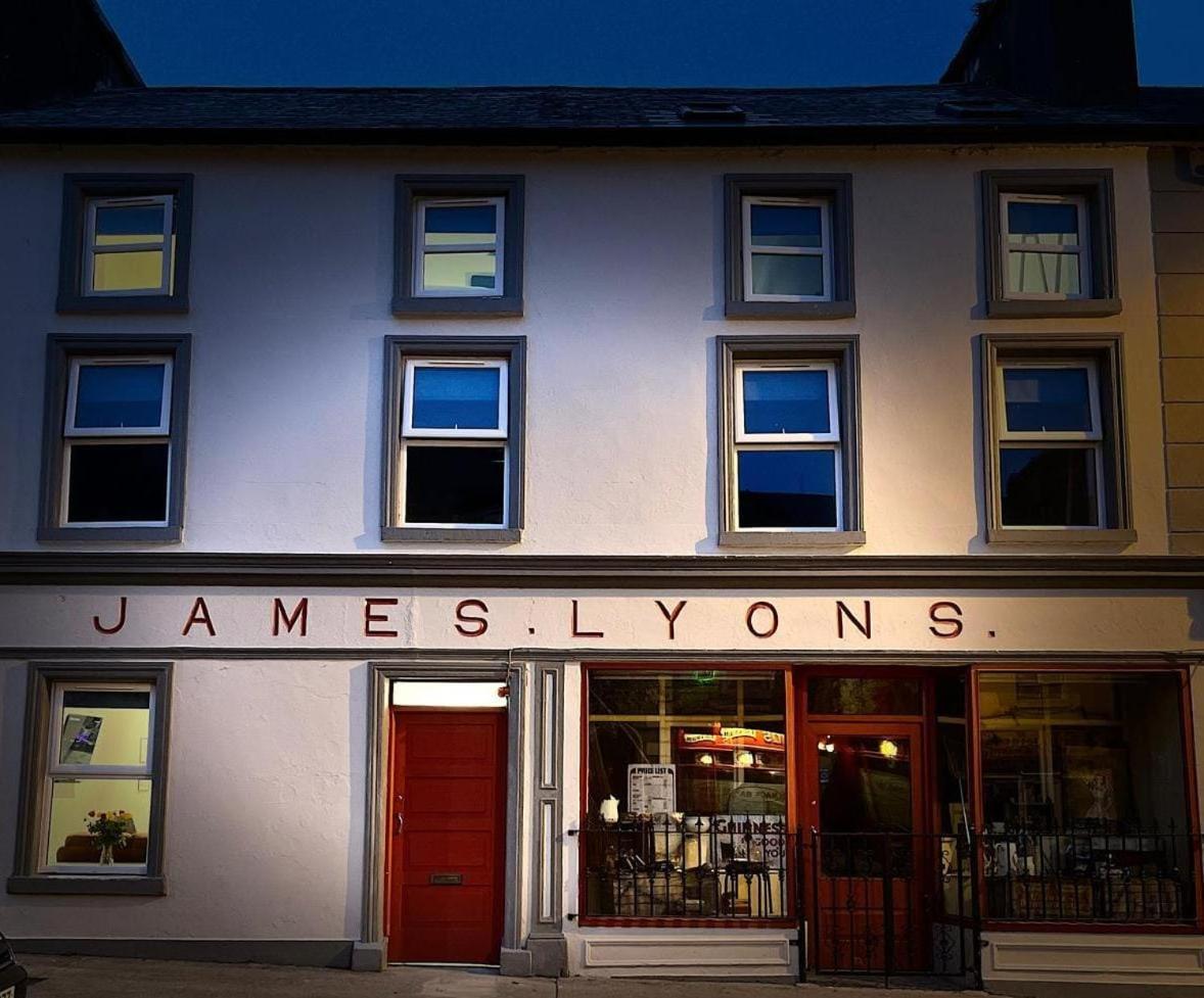 'James Lyons' The Old Main St บัลลีโฮนิส ภายนอก รูปภาพ